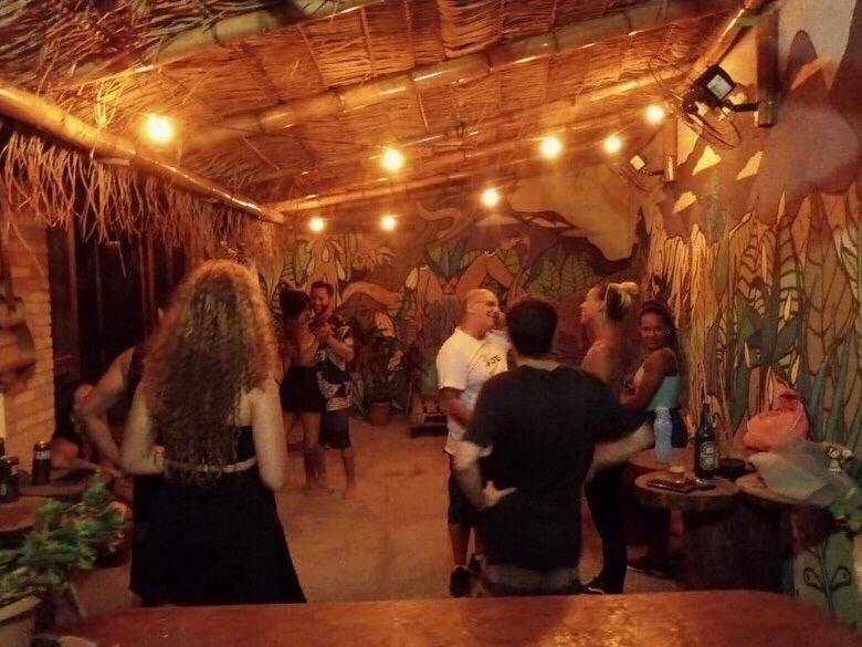 Efferus Hostel Ubatuba Eksteriør bilde